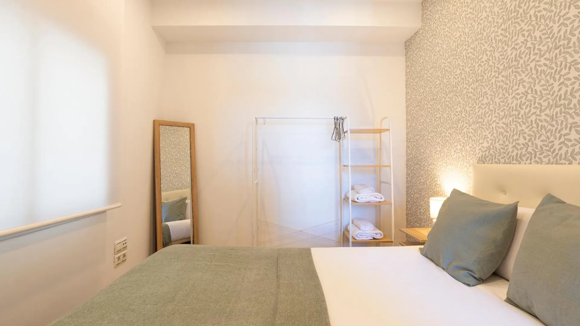 Carreteria II & Old Town By Ele Apartments مالقة