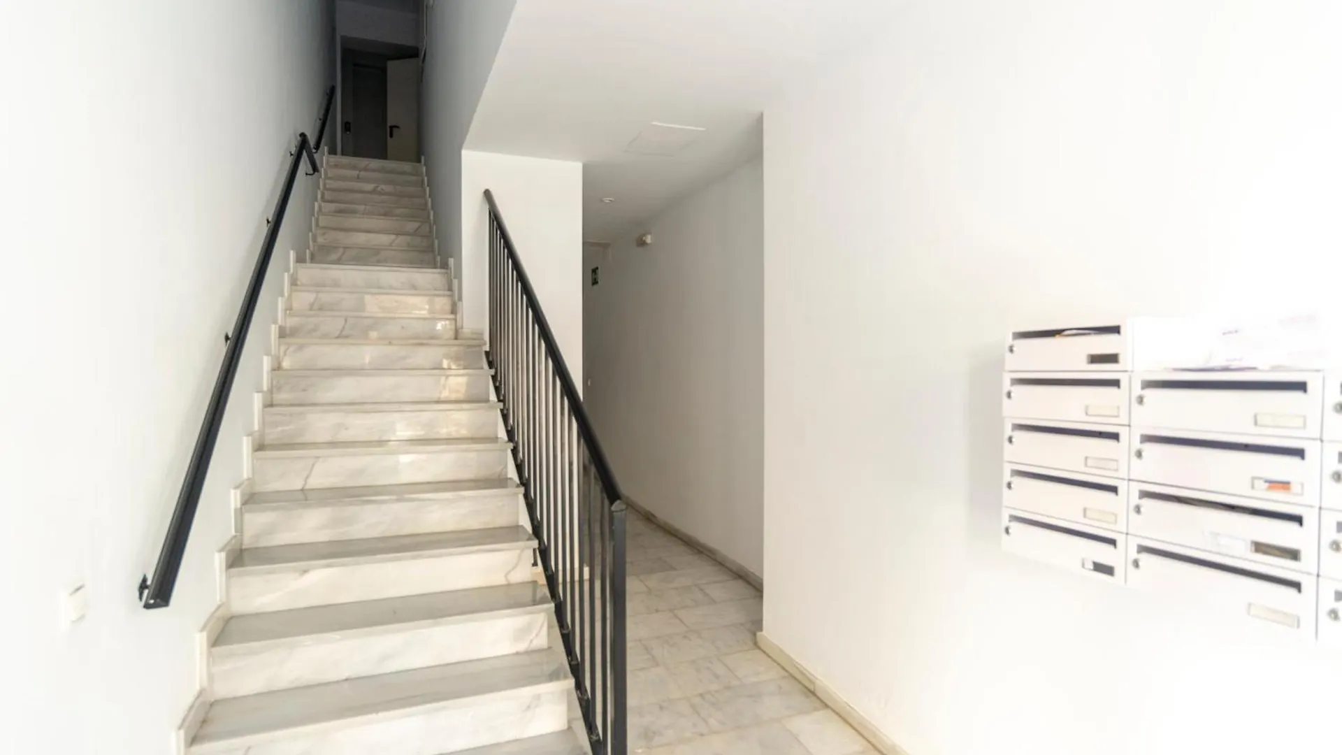 Carreteria II & Old Town By Ele Apartments مالقة